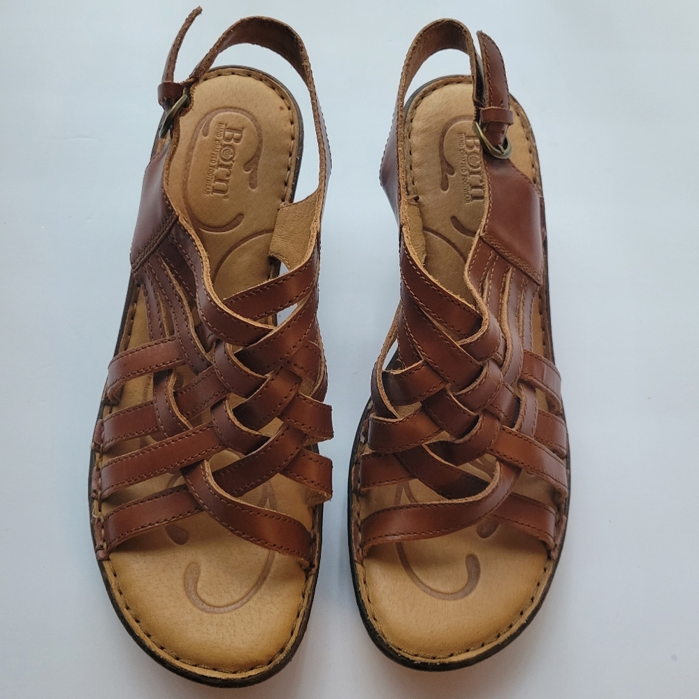 NWOT Born Sandals Size 11